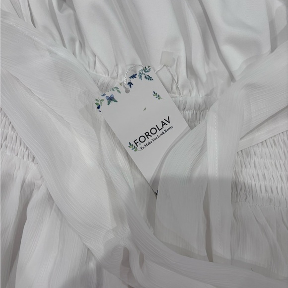 Elegant White Dress - Picture 3 of 3